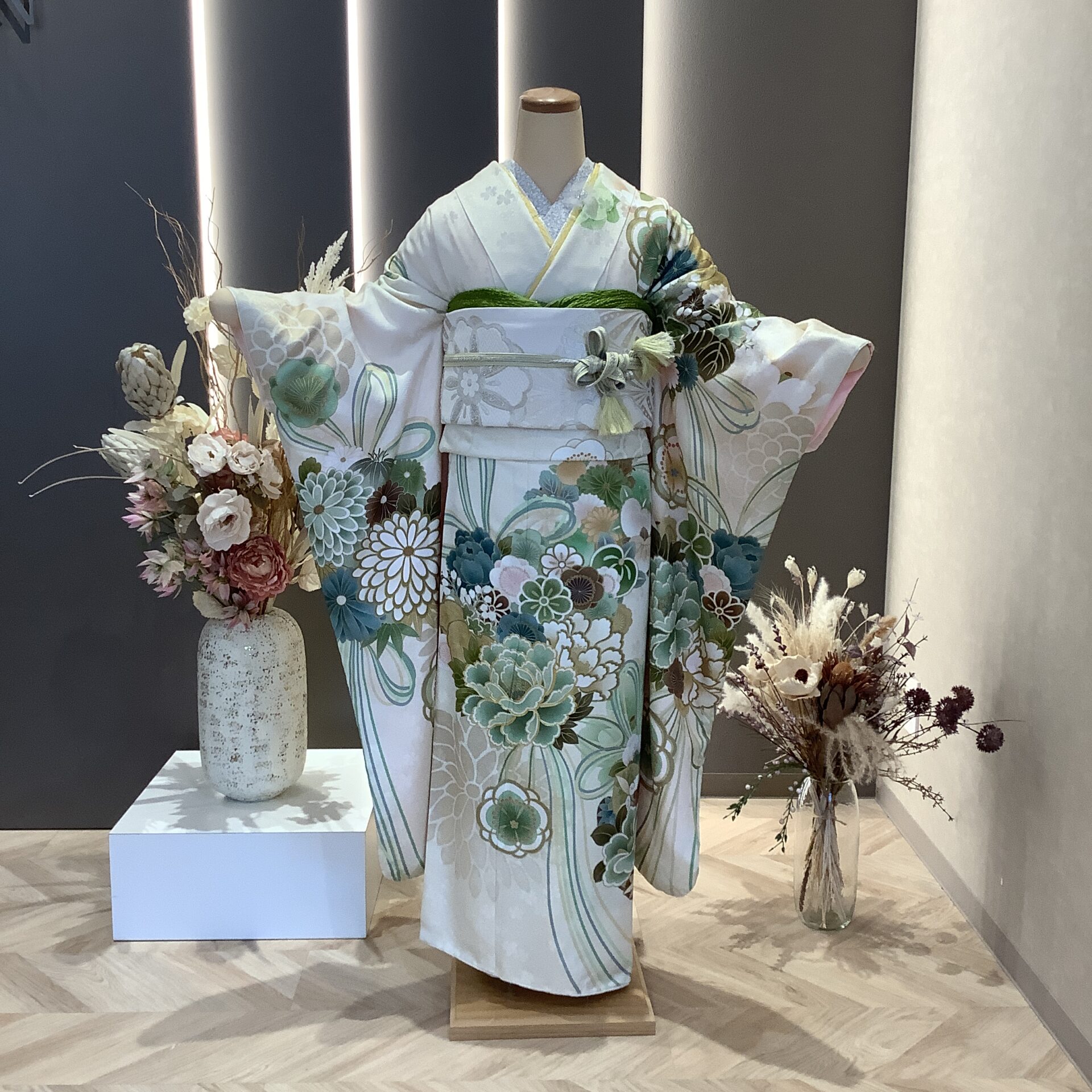 品番510　クリーム/菊に橘