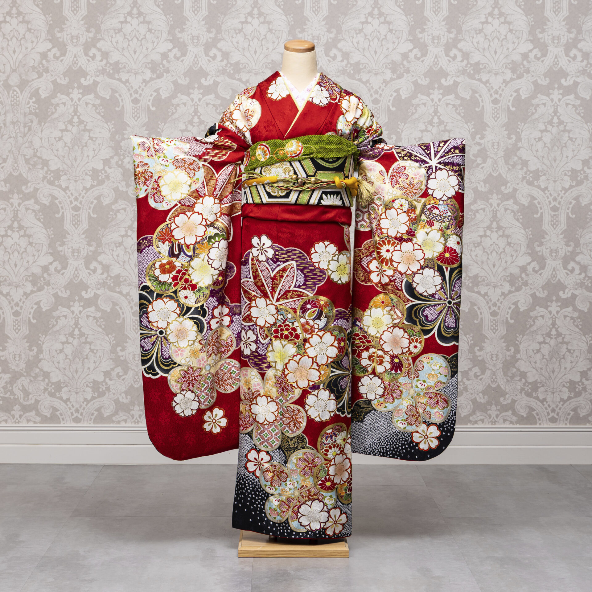 品番429　赤桜裾しぼり