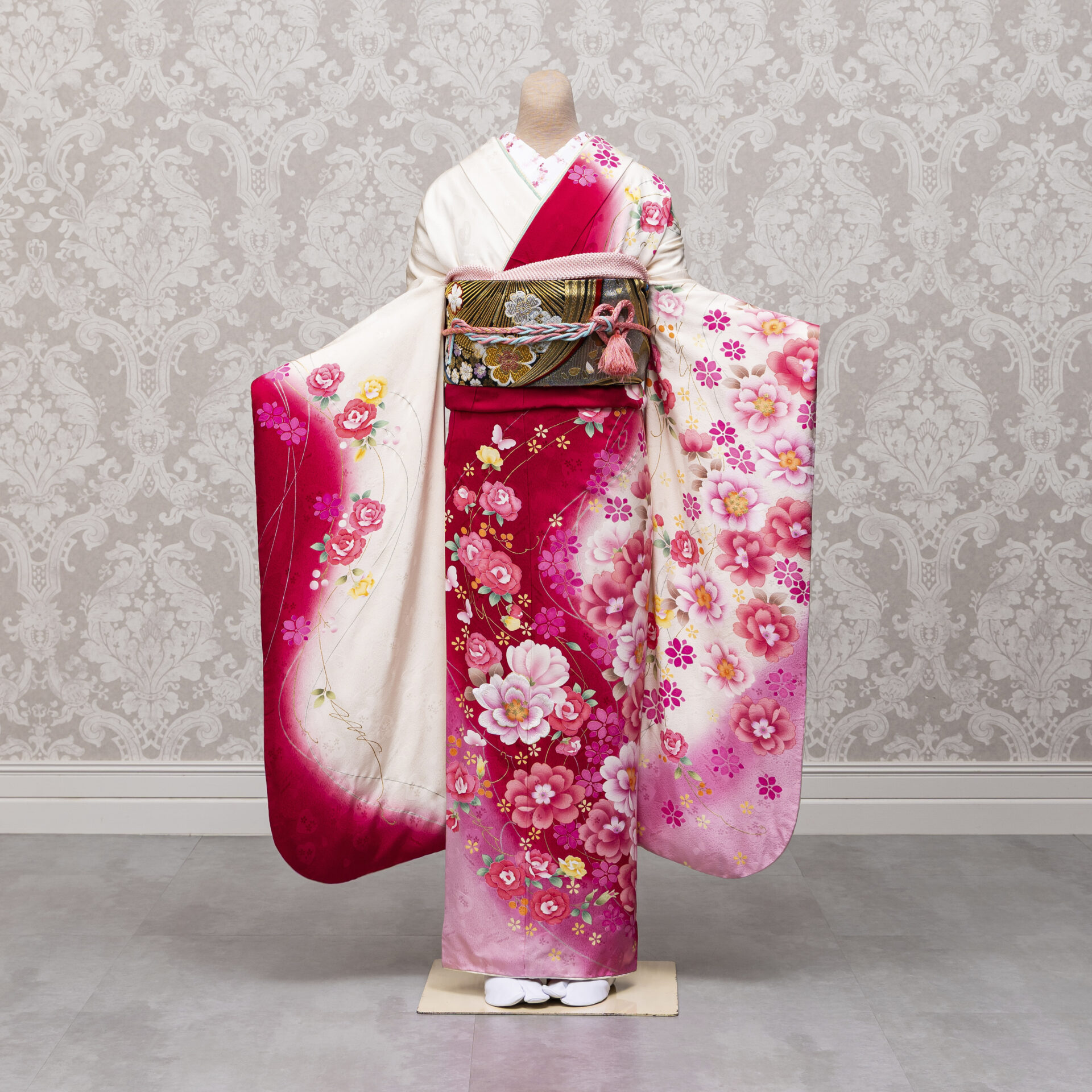 品番394　赤ピンクに薔薇