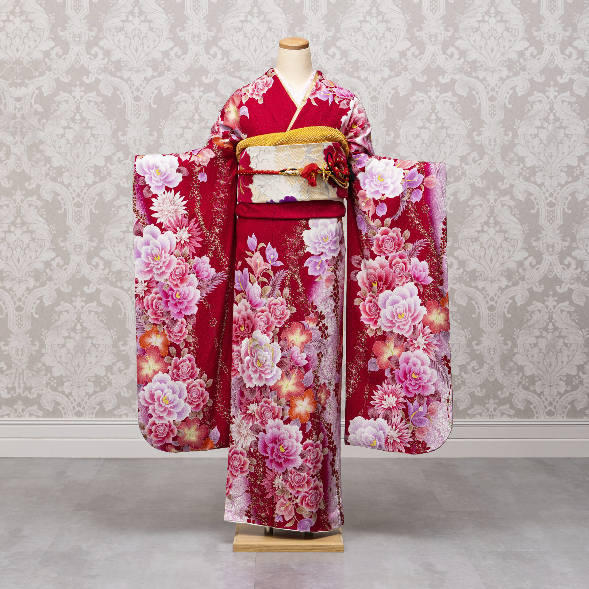 品番396　赤に洋花
