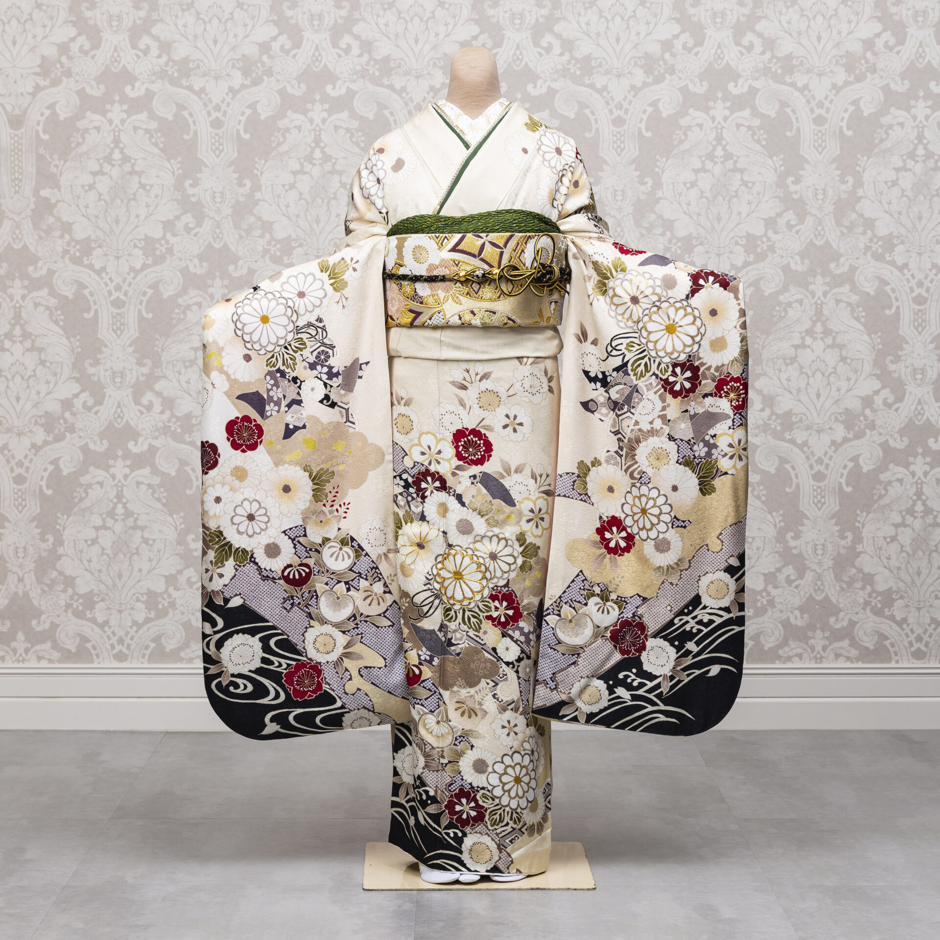 品番543　ベージュ/梅に菊 T 裄74