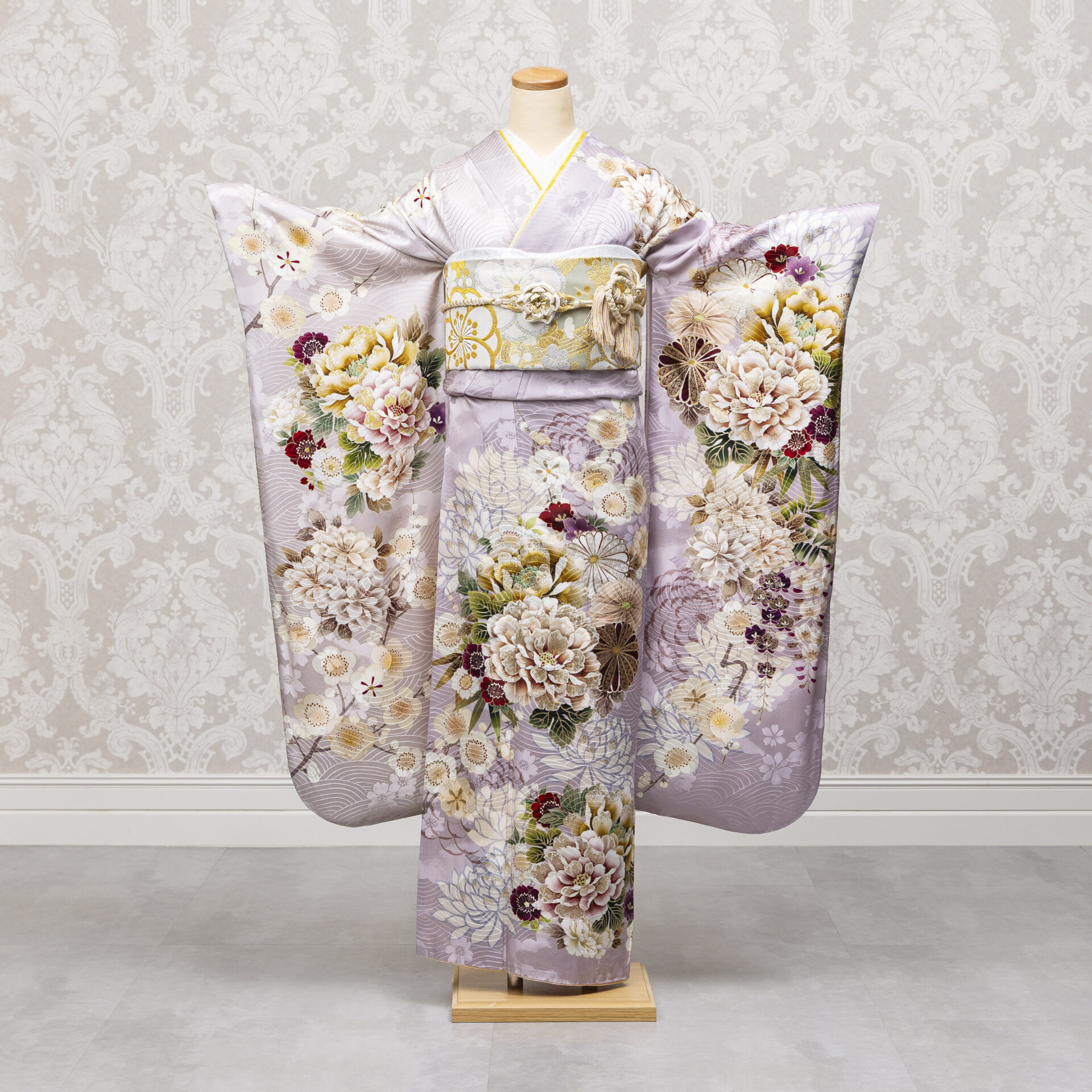 品番538　うす紫/梅に八重桜